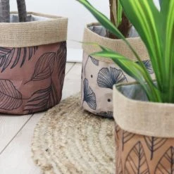 Ligne Déco Jarres Et Cache-pots 3 Cache-Pots Plante Panier Rangement Jute Et Tissu D.18/20/22cm -Plantes vertes Soldes 3 cache pots plante panier rangement jute et tissu d 18 20 22cm 4