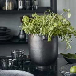 House Doctor Jarres Et Cache-pots Cache-pot En Métal Marron H24 -Plantes vertes Soldes cache pot en metal marron h24 6