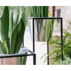 Wadiga Jarres Et Cache-pots Cache-pot Sur Pied En Métal Noir Et Pot Argenté H80cm -Plantes vertes Soldes cache pot sur pied en metal noir et pot argente h80cm 4
