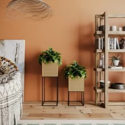 Potiron Paris Jarres Et Cache-pots Lot De 2 Cache-pots Sur Pied En Métal Couleur Or -Plantes vertes Soldes lot de 2 cache pots sur pied en metal couleur or 3