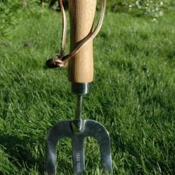 Esschert Design Décoration De Jardin Petite Fourche En Bois Et Acier Inoxydable -Plantes vertes Soldes petite fourche en bois et acier inoxydable 3